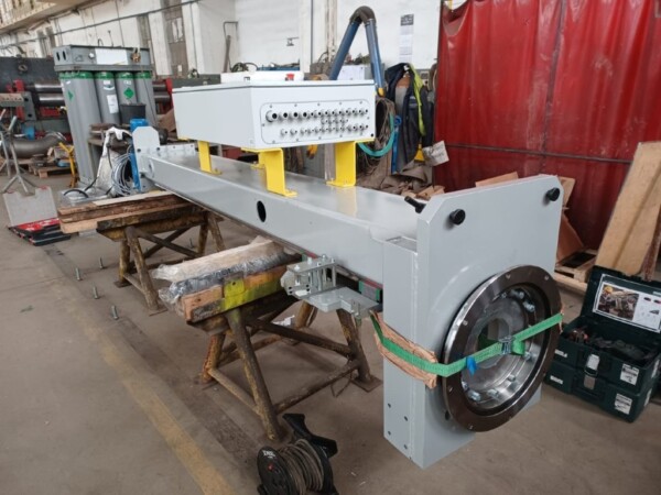 Słupowysięgnik CAB 300 - zakres 4x4 Esab po generalnym remoncie