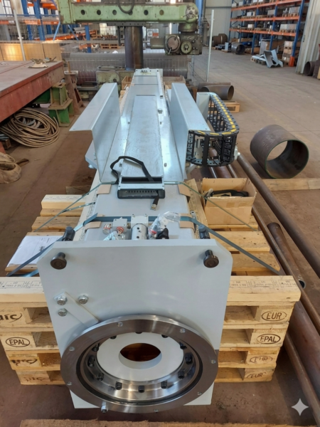 Słupowysięgnik CAB 300 - zakres 4x4 Esab po generalnym remoncie